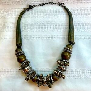 Treska Green and Silver Statement Necklace